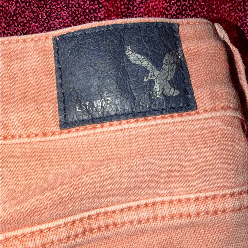 Women's American Eagle Blush Pink Denim Cutoff Shorts - Picture 4 of 6
